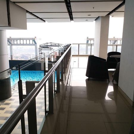 ג'קרטה Apartment Cosmo Terrace מראה חיצוני תמונה